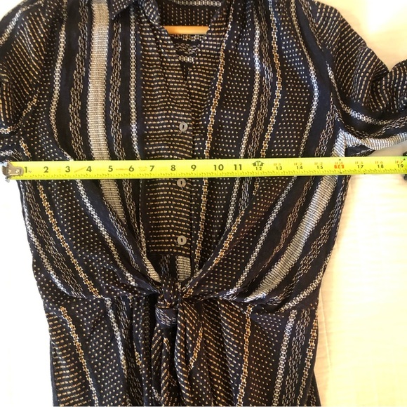 VICI Shirtwaist Tie-front Rayon Dress. Size Small. - Picture 10 of 13